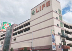 ライフ関目店