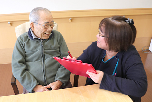 施設の側にある清流・瀬田川の風景画像