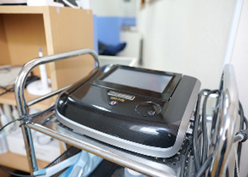 特徴 02コンピューターガイドシステムで精密なインプラント